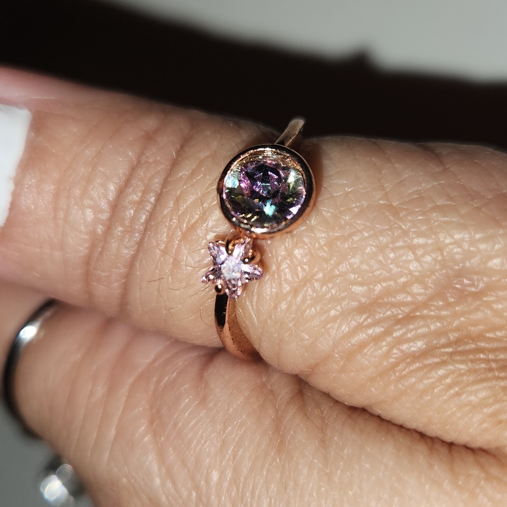 Fragrant Jewels Bypass Ring, Sz. 9 - Picture 6 of 8
